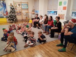 2025-12-02 Piernikowo i lukrowo u Biedronek